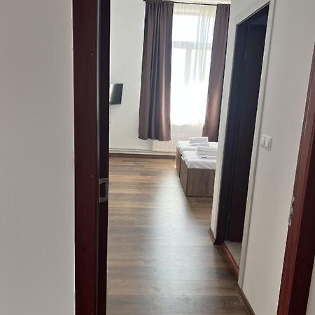 The Dot Hotel Medias Luaran gambar