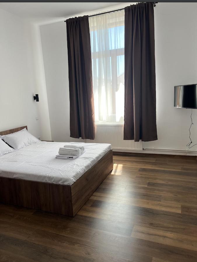 The Dot Hotel Medias Luaran gambar